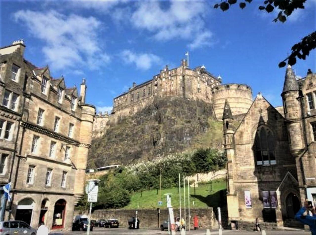 Kick Ass Grassmarket  Edinburg Exteriör bild
